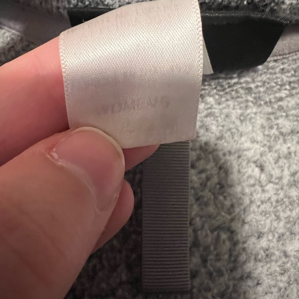 Patagonia Gray Fleece Pullover 1/4 Zip - Picture 5 of 5